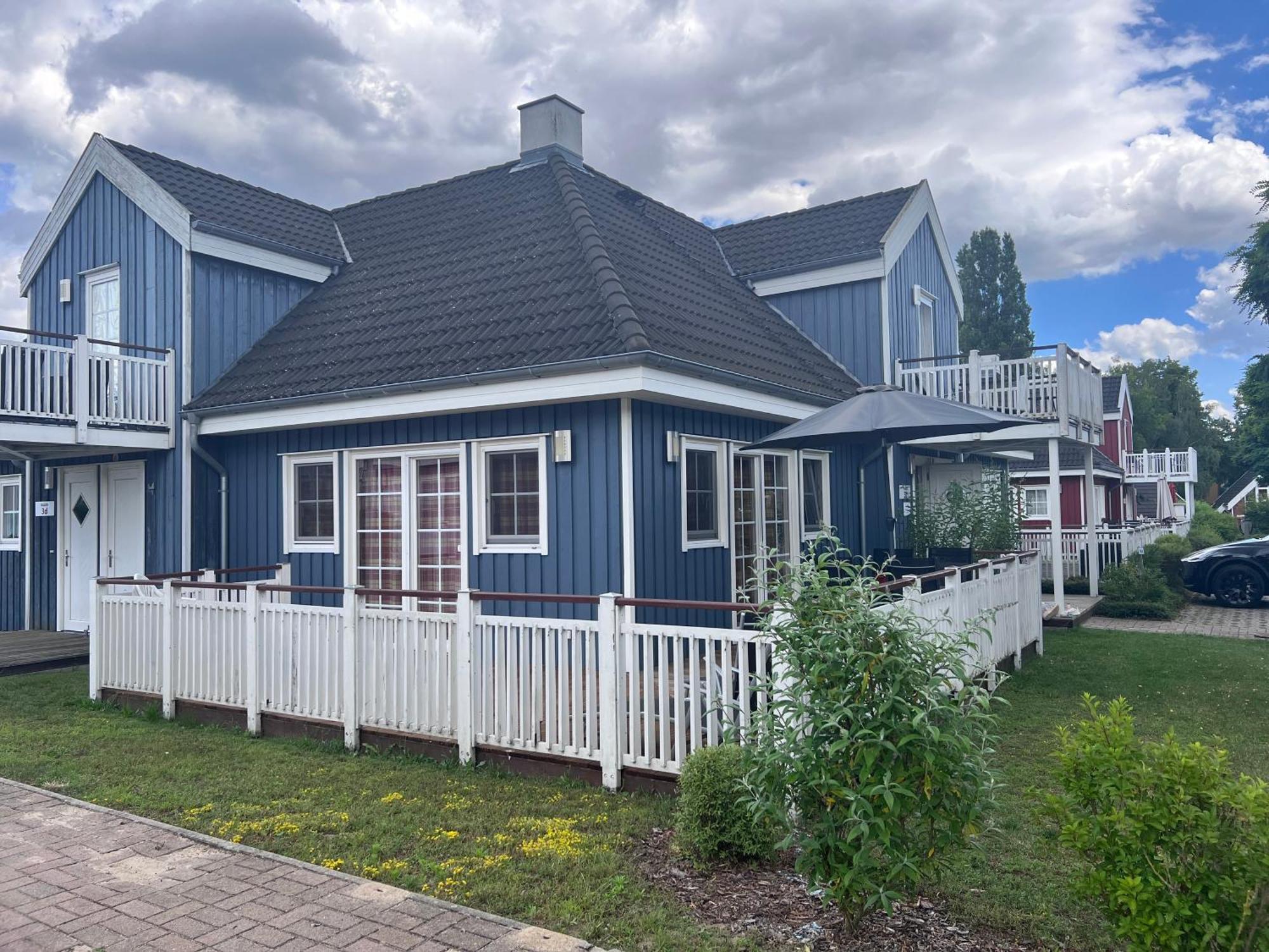 Blaues Haus Am See Wendisch Rietz Bagian luar foto
